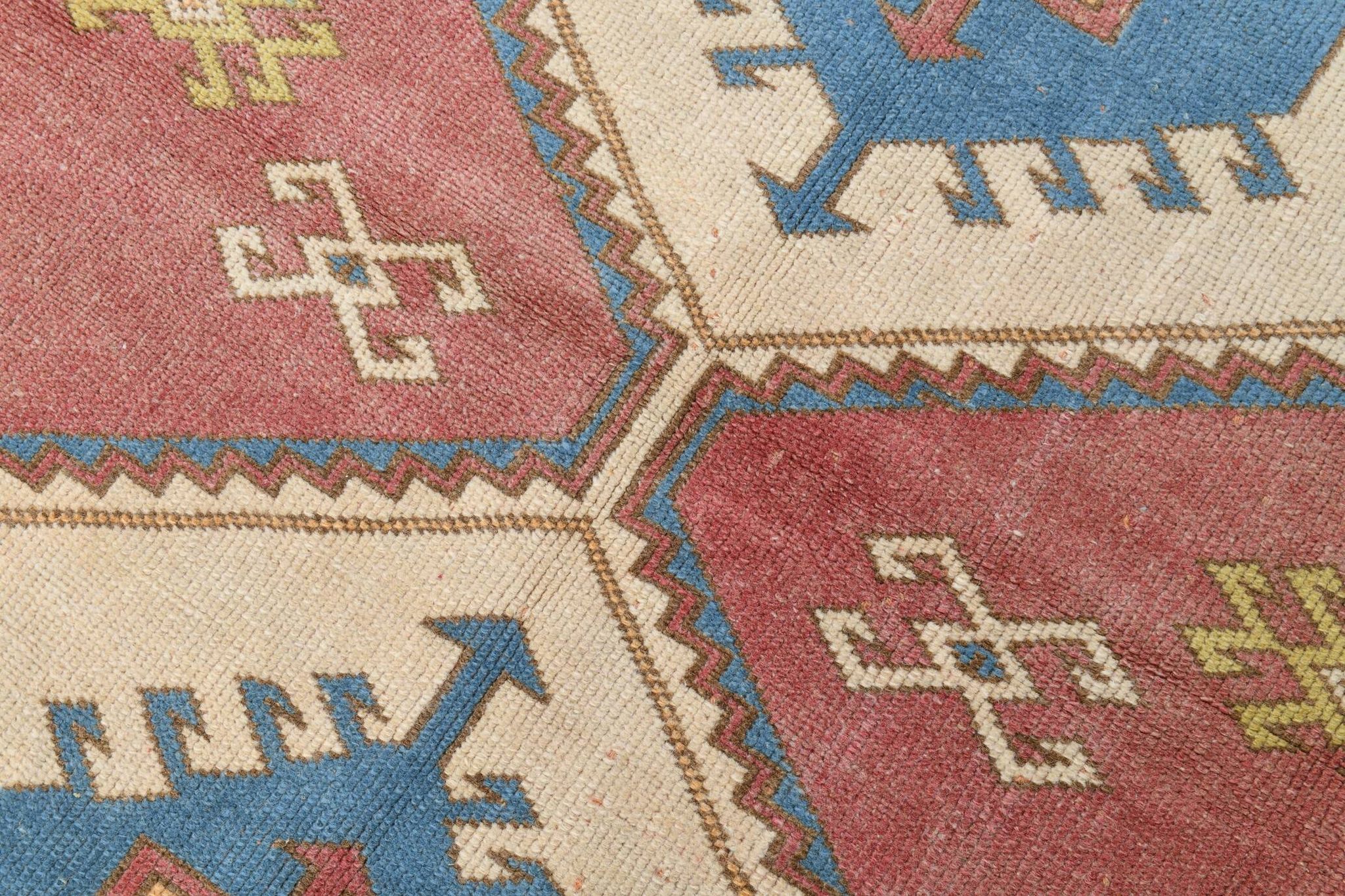 4x6 Burgundy & Blue Oriental Vintage Rug, 132x190Cm