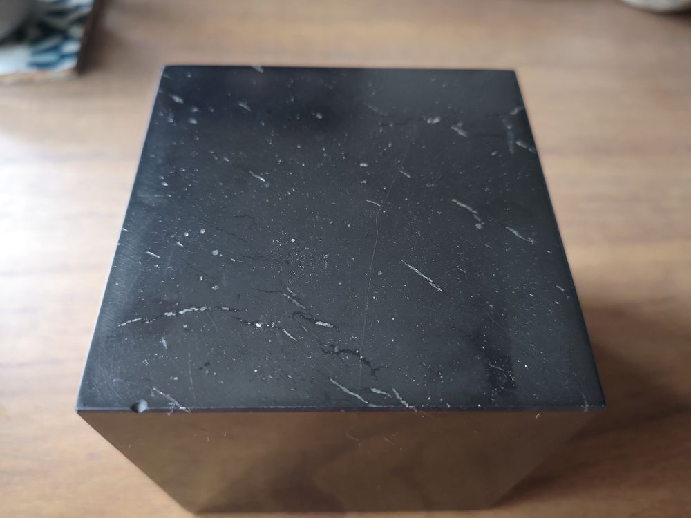 Presse papier / serre livre cube marbre noir - années 1970