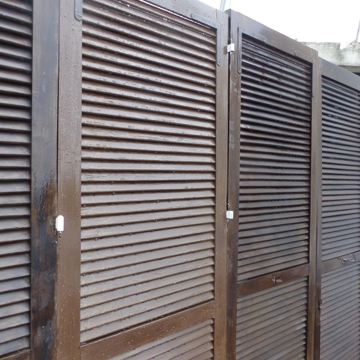 Set of 6 shutters