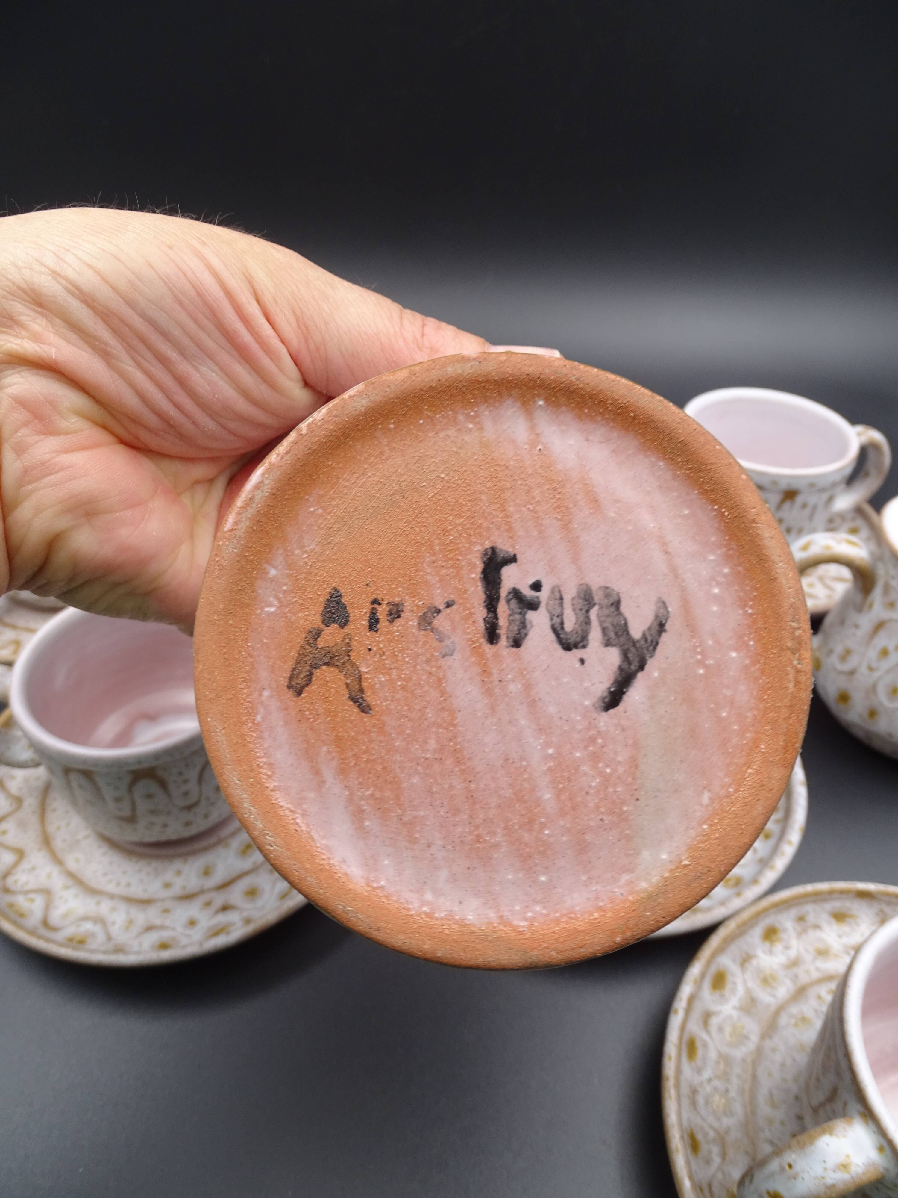 Earthenware coffee service signed Jean Austruy Vallauris around 1970 - Cups - saucers - milk pot