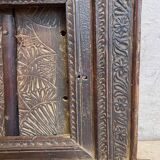 Ancienne fenêtre inde à décor sculpté de fleurs et rinceaux XIXe