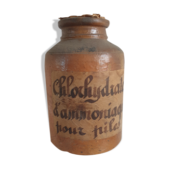 Pharmacy jar ammonia hydrochloride for batteries