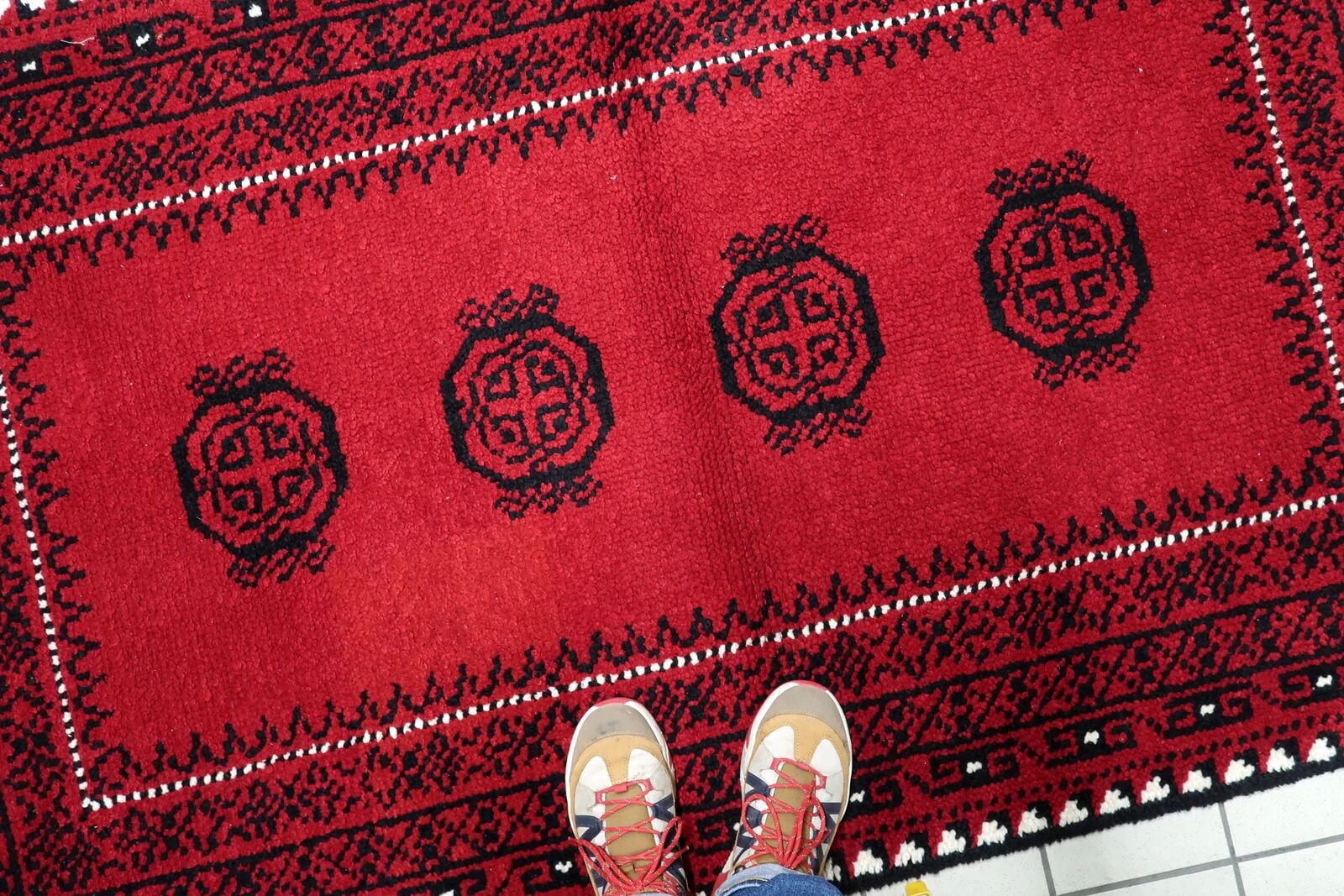 Vintage French Savonnerie rug 3.8' x 6.5' 1960s - 1C1226