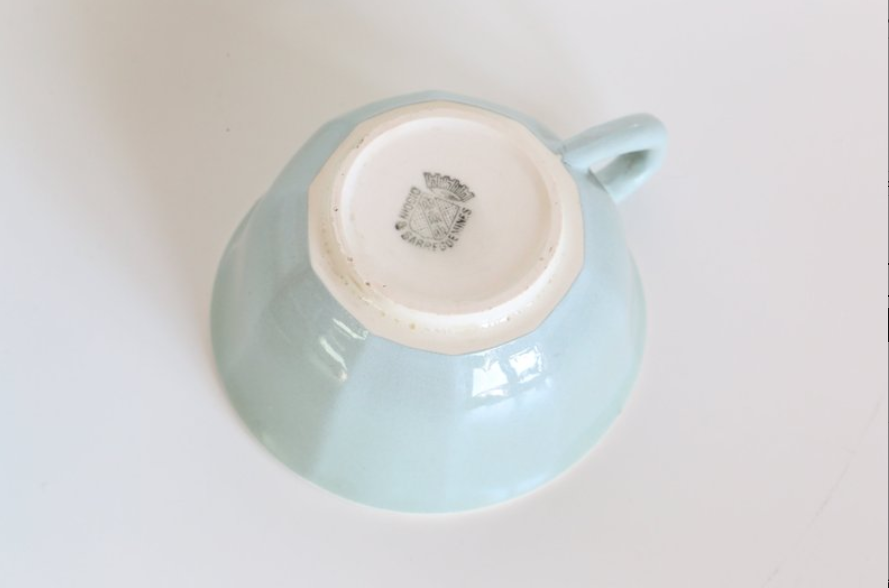 Set of 6 cups of the 1950s, the pottery of Sarreguemines