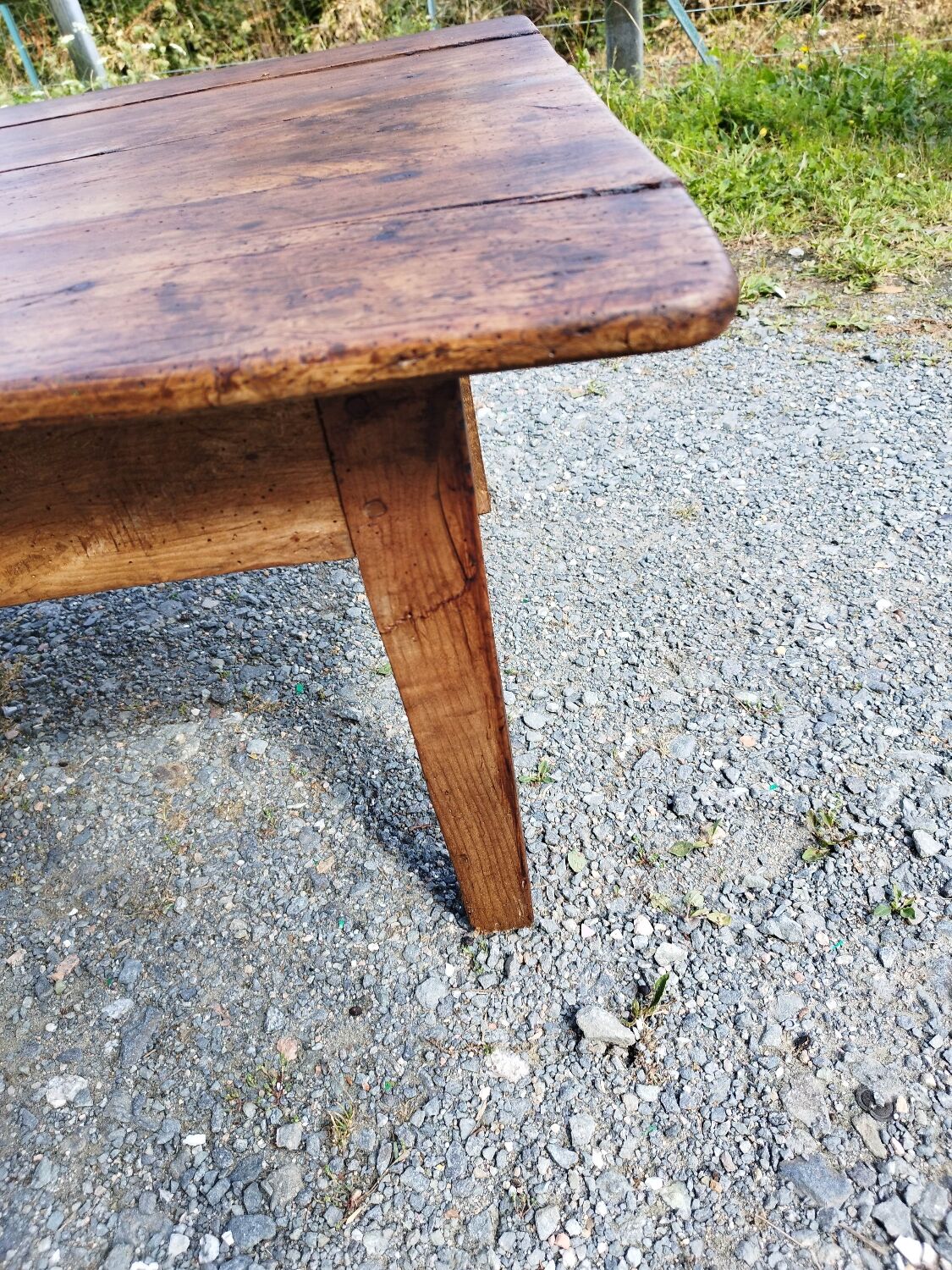 Table basse de ferme rustique