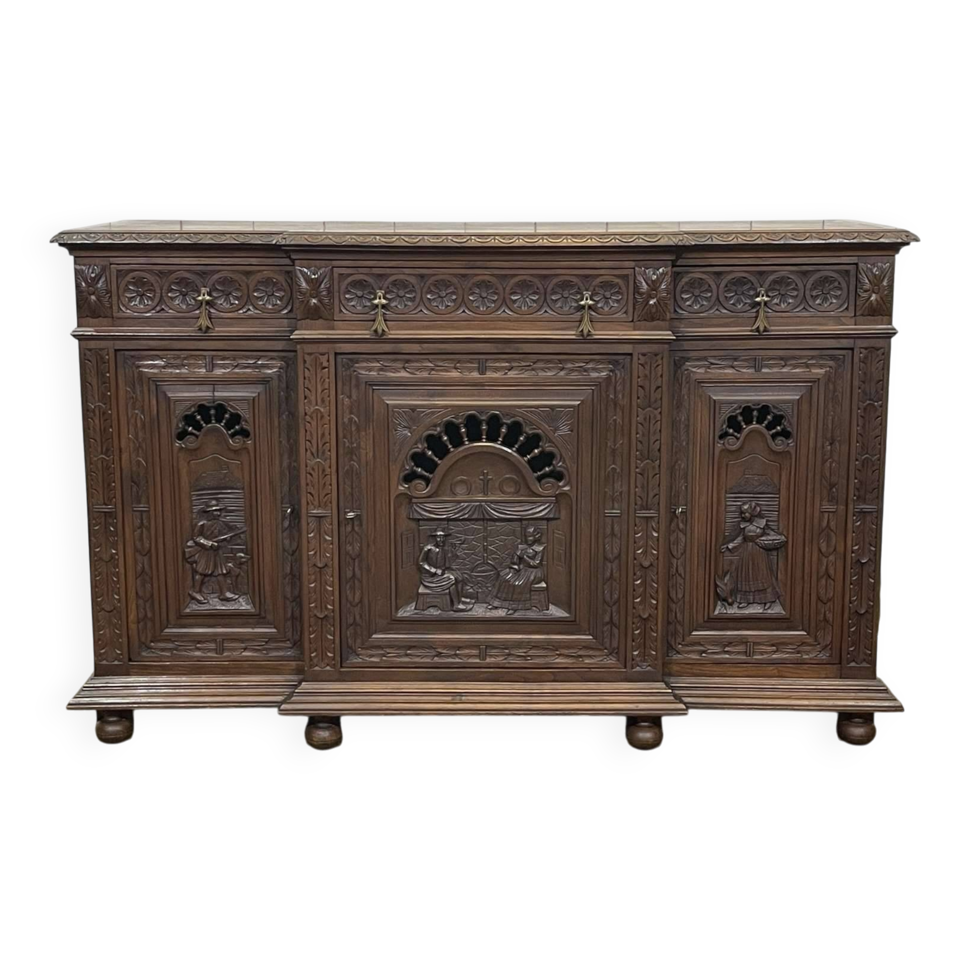 1930s Breton chestnut sideboard