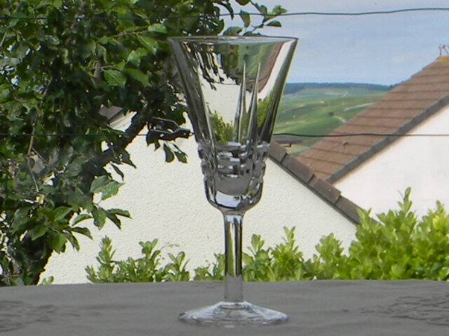 Set of 10 VILLEROY ET BOCH crystal liqueur glasses. Concorde model.
