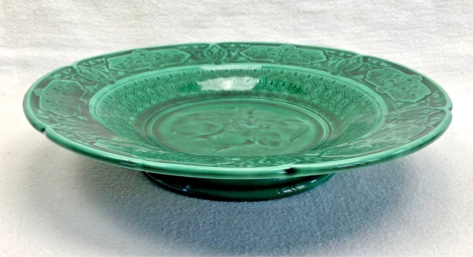 Footed compote with shaded enamels Sarreguemines majolica