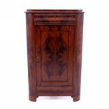 Commode d'angle ancienne, Europe du Nord, vers 1880
