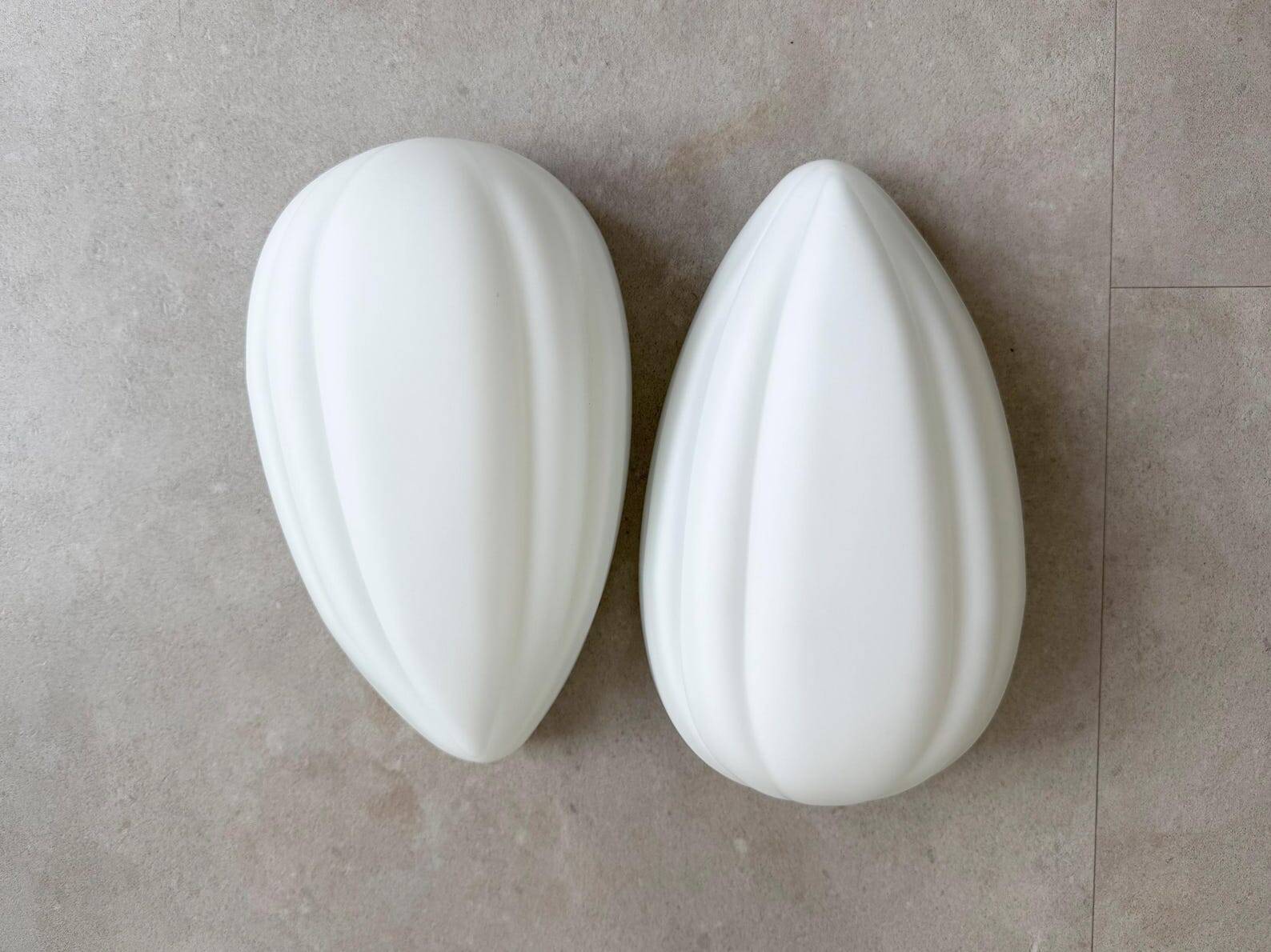 Wonderful pair of Mid Century white glass wall lamps from Italy