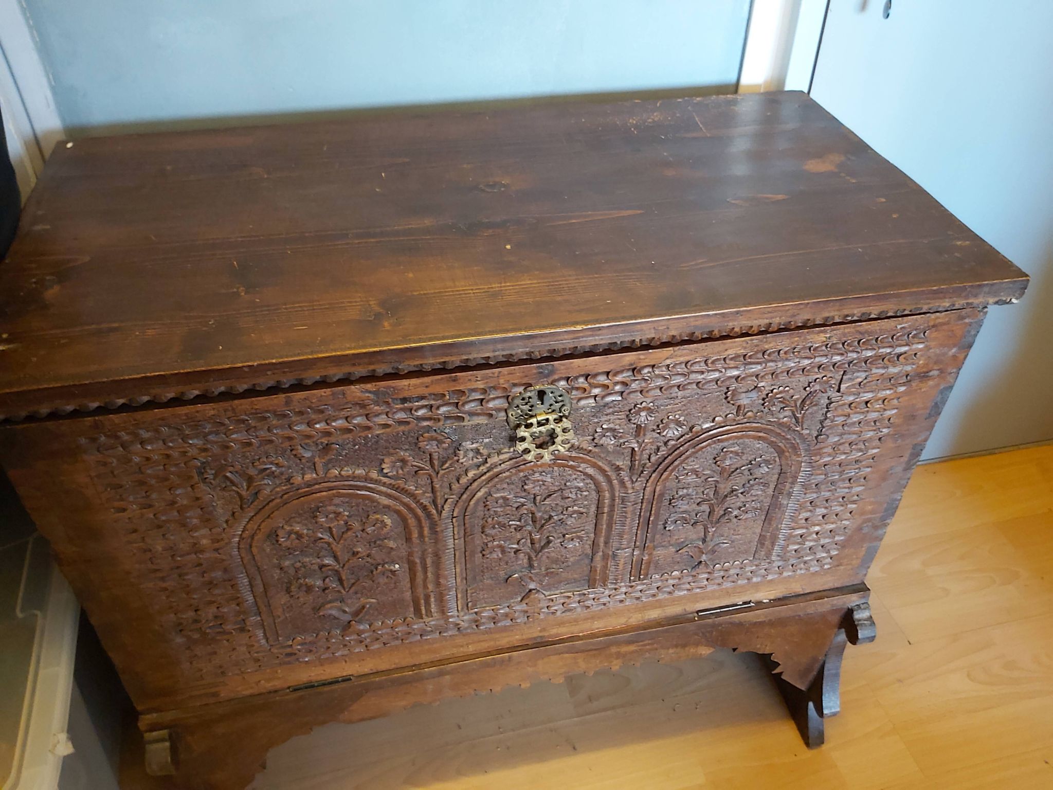 Buffet in Cedar from Lebanon and Aleppo pine from the 1950s