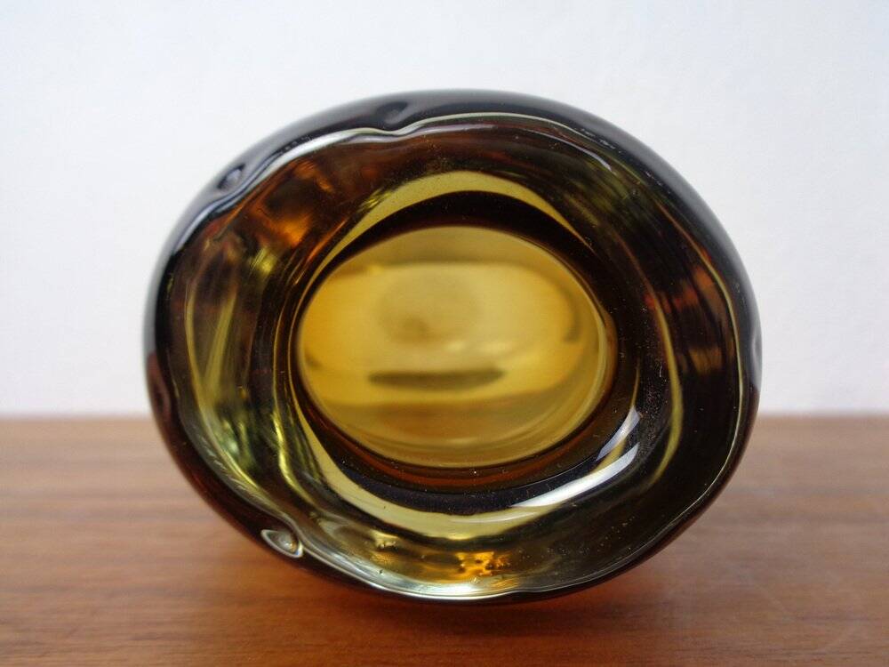 Finnish glass vase by Armando Jacobino for Oy Kumela, 1950s