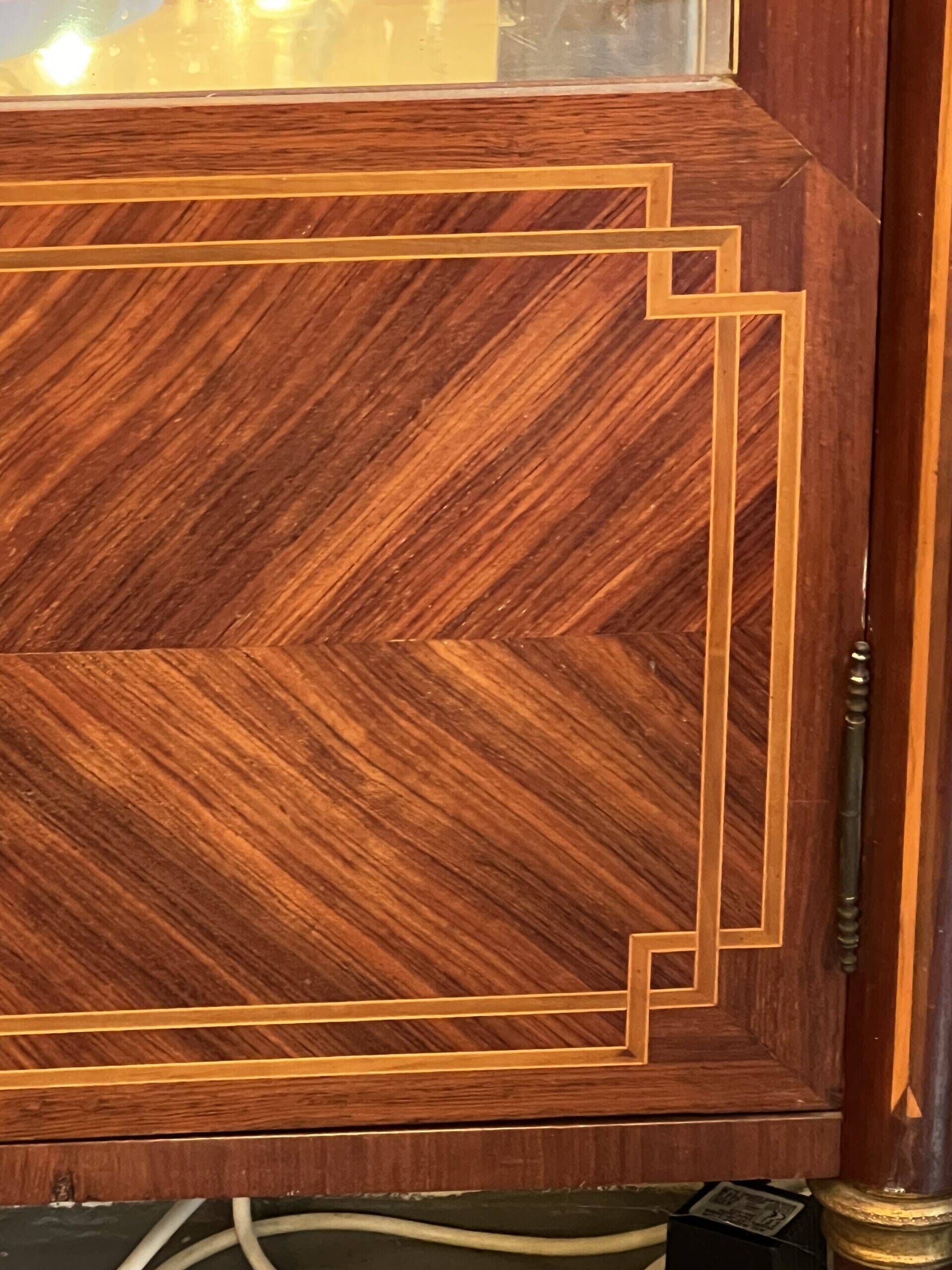 Louis XVI style display case in veneer marquetry, late 19th century