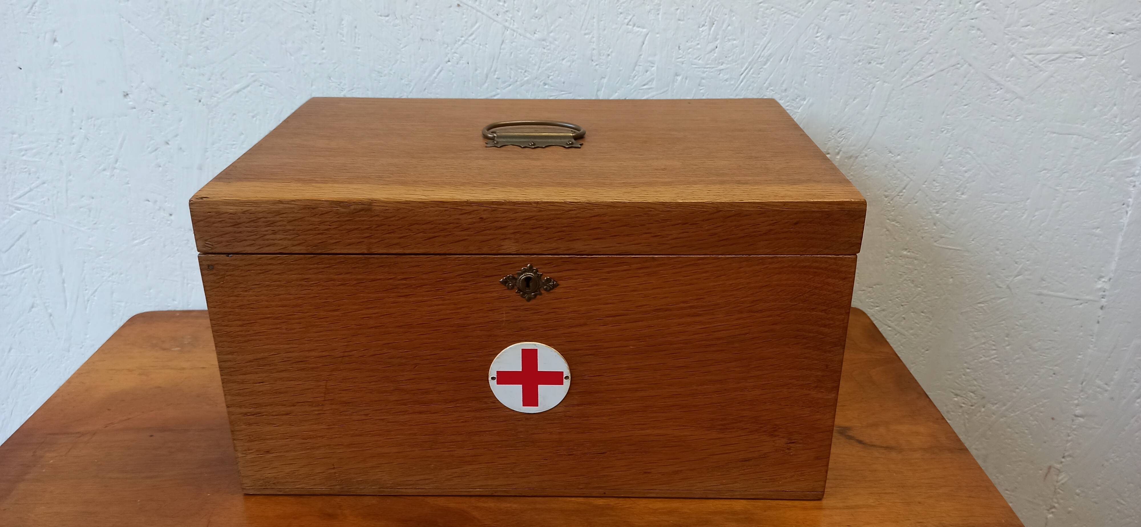 Old first aid kit Ch.O.Werner Stockholm.