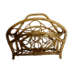 Magazines vintage rattan door