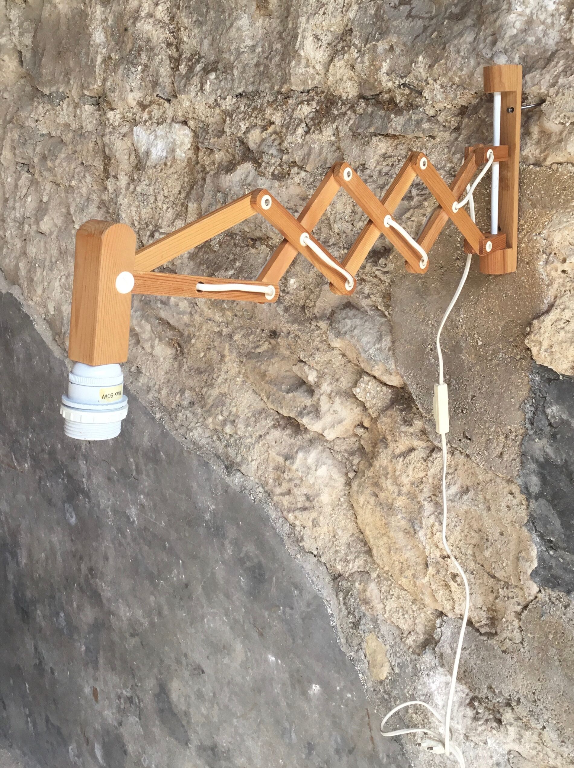 Wooden scissor or accordion wall sconce - vintage - 1960