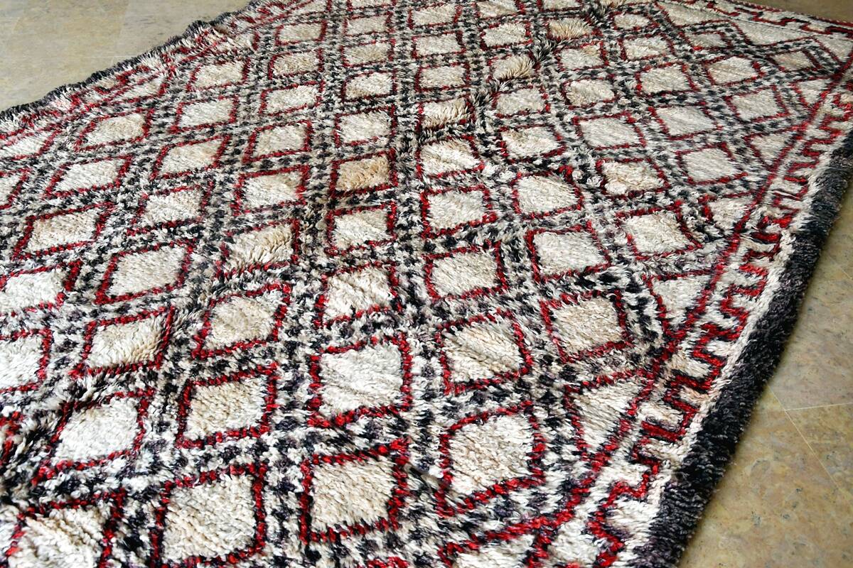 Vintage Moroccan Marmoucha Berber Rug