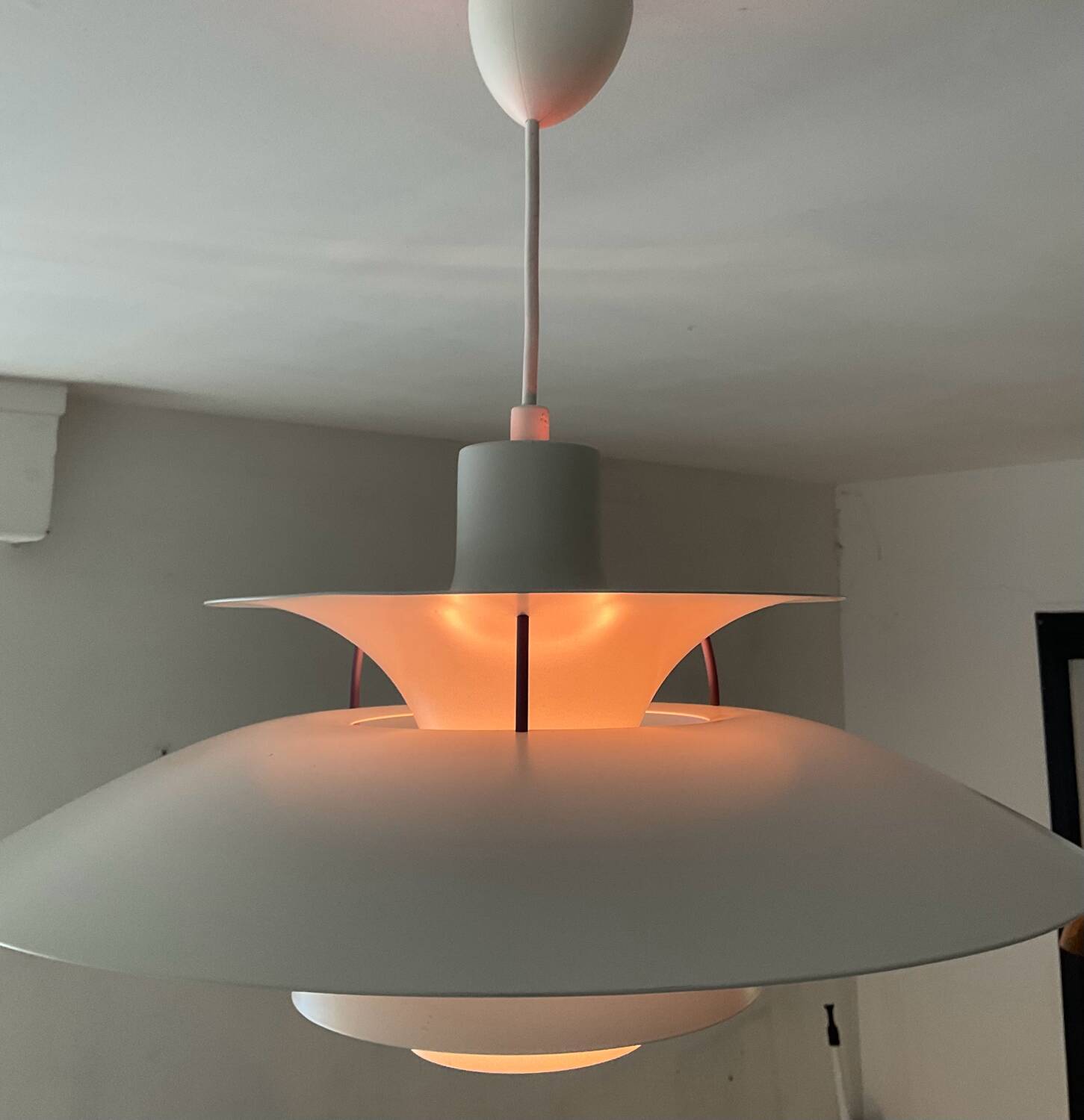 Suspension PH5 Louis Poulsen par Poul Henningsen