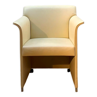 Design armchair Matteo Grassi