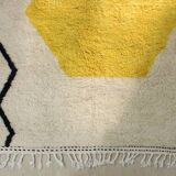 Handmade pure wool rug, size 150 x 250 cm.