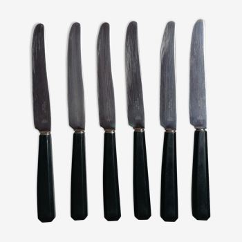 6 old knives in black bakelite