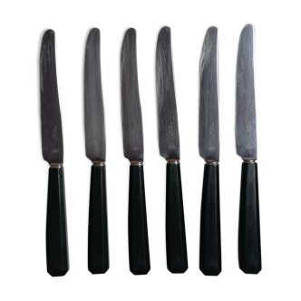 6 old knives in black bakelite