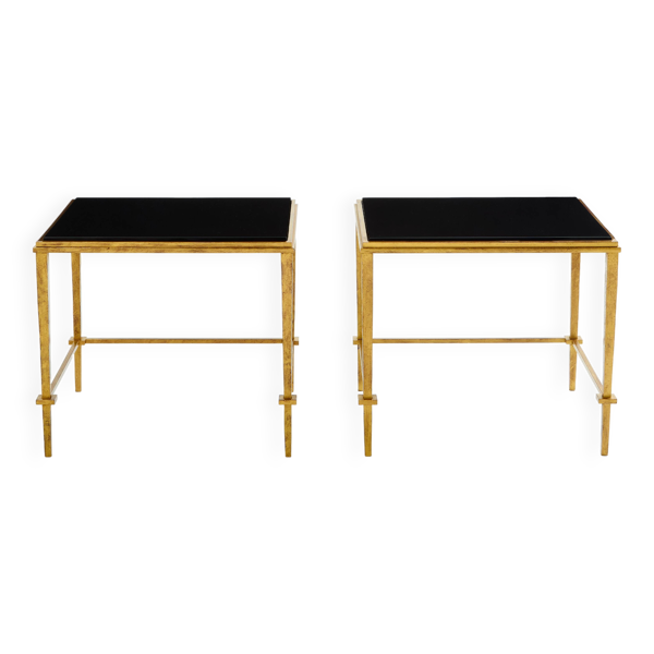 Paire de tables d’appoint fer doré laque noire Maison Ramsay 1950