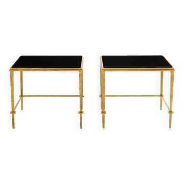 Paire de tables d’appoint fer doré laque noire Maison Ramsay 1950