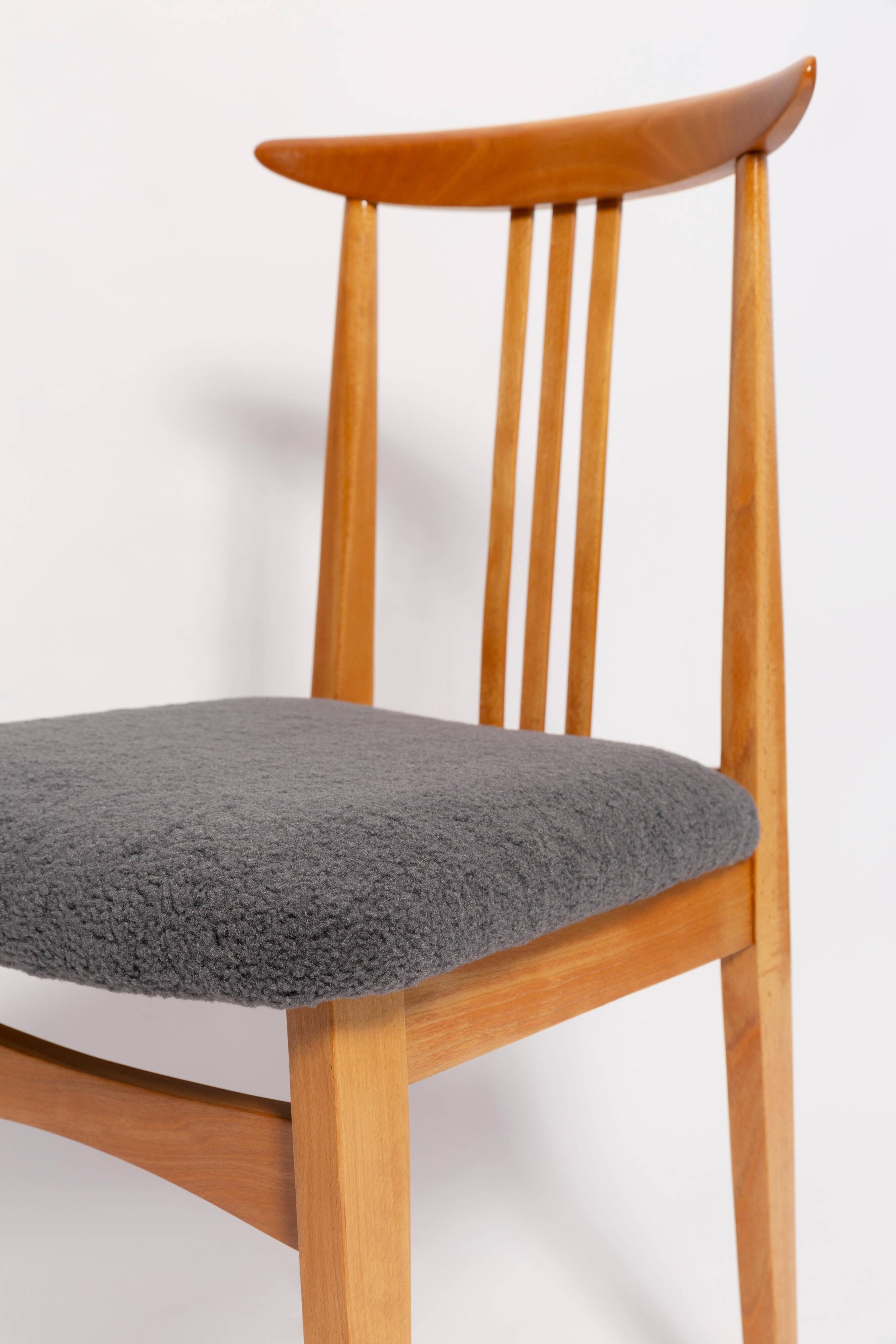 Mid-Century beech wood chair with grey boucle fabric, M. Zielinski, Europe, 1960.