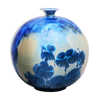 Vase japonais en porcelaine à glaçure crystalline bleue