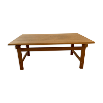 Coffee table designed by Hans J. Wegner - PP Møbler