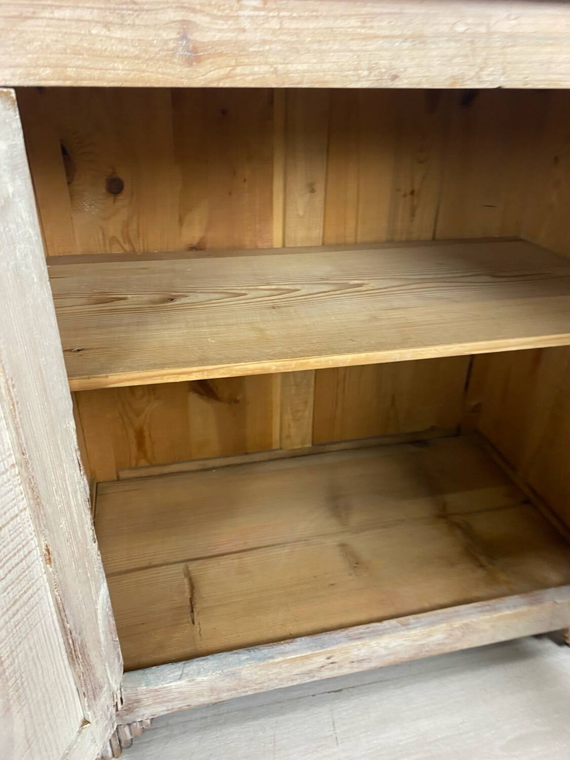 Little Parisian buffet