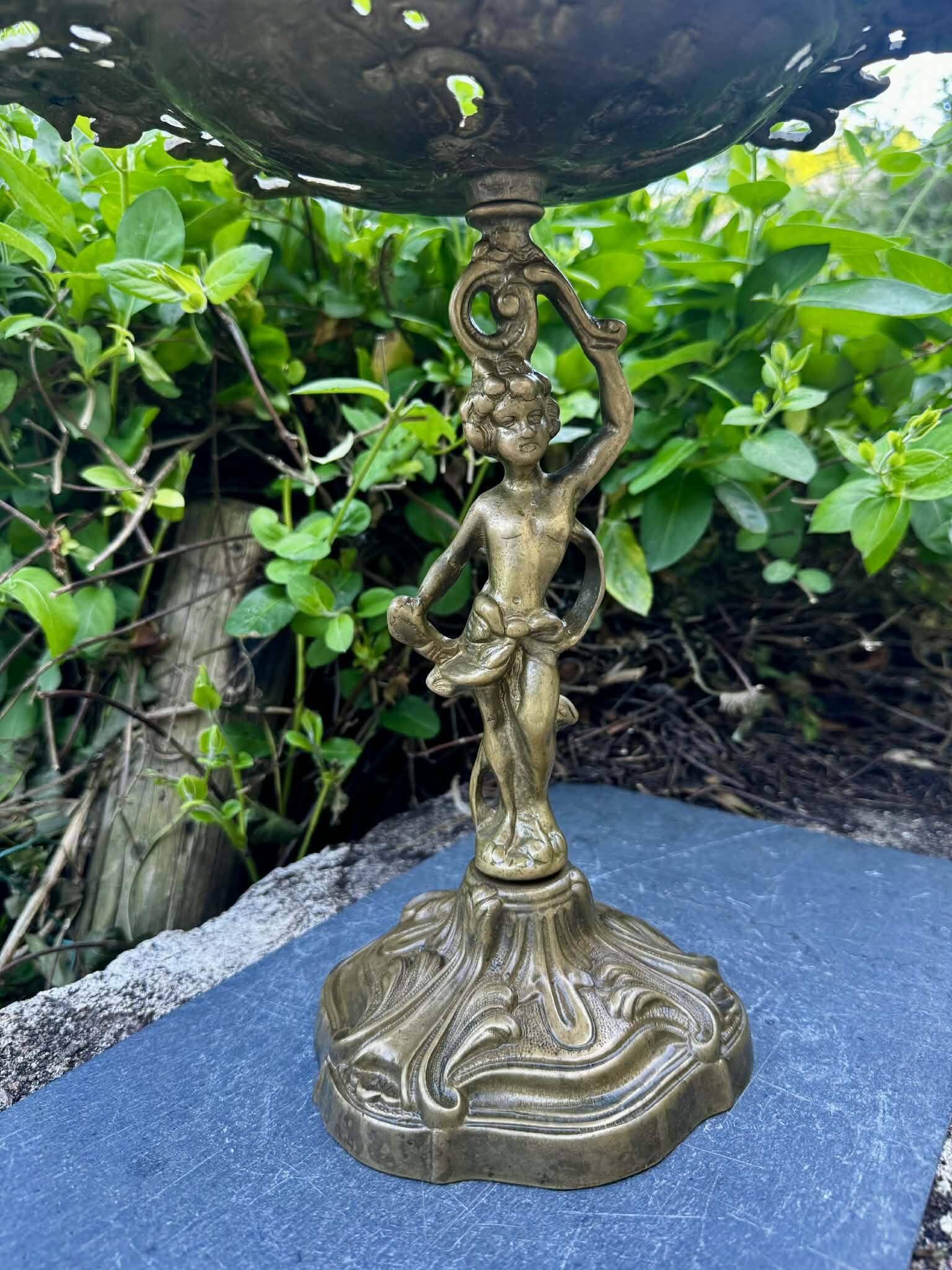Large bronze fruit bowl from the 19th century.