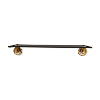 Wall shelf in glass and gold metal