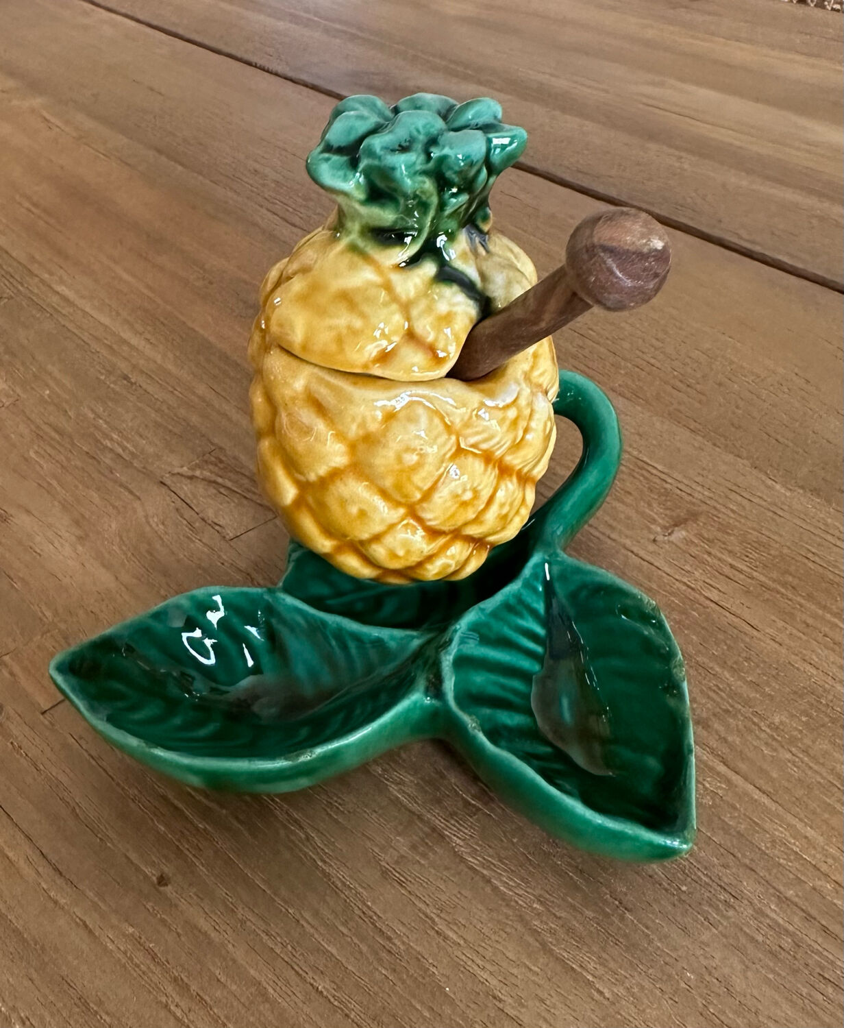 Pineapple olive or mustard pot