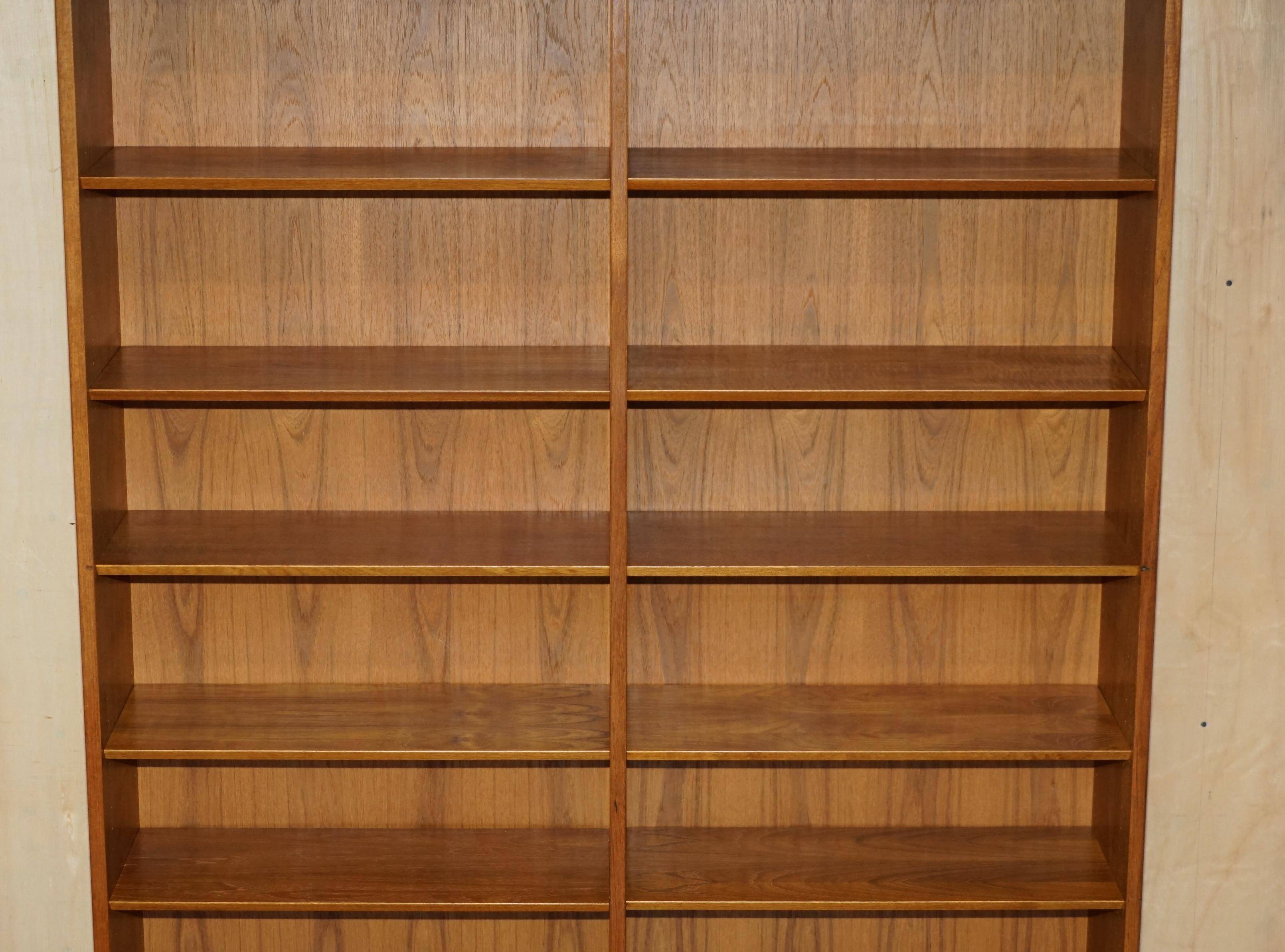 Pair of large open bookshelves Poul Hundevad Mid Century Modern in teak