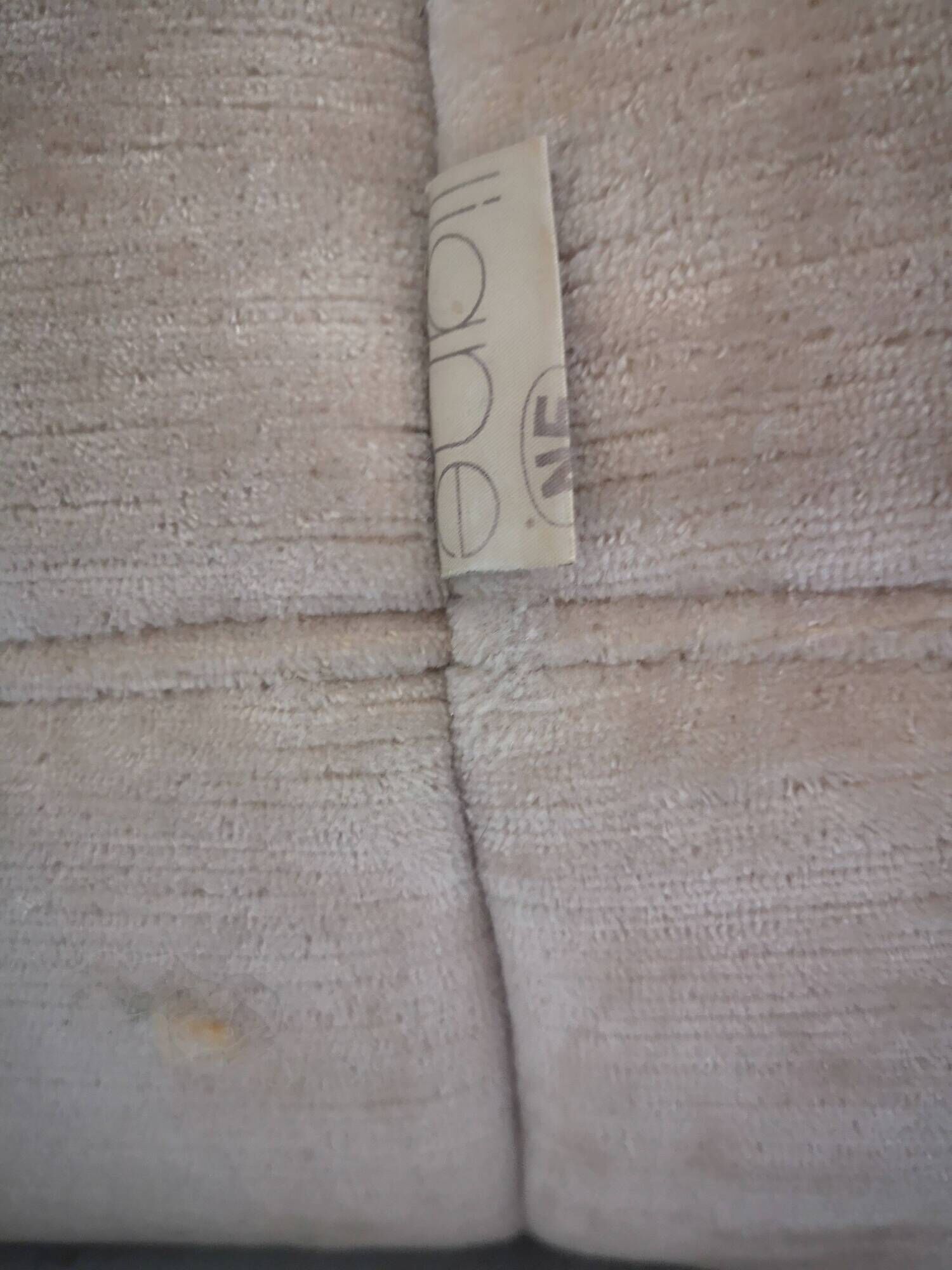 TOGO 3-seater sofa in beige velvet, Ligne Roset edition 1970