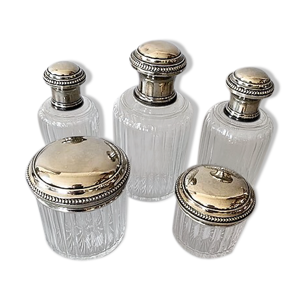 Ensemble en cristal taillé