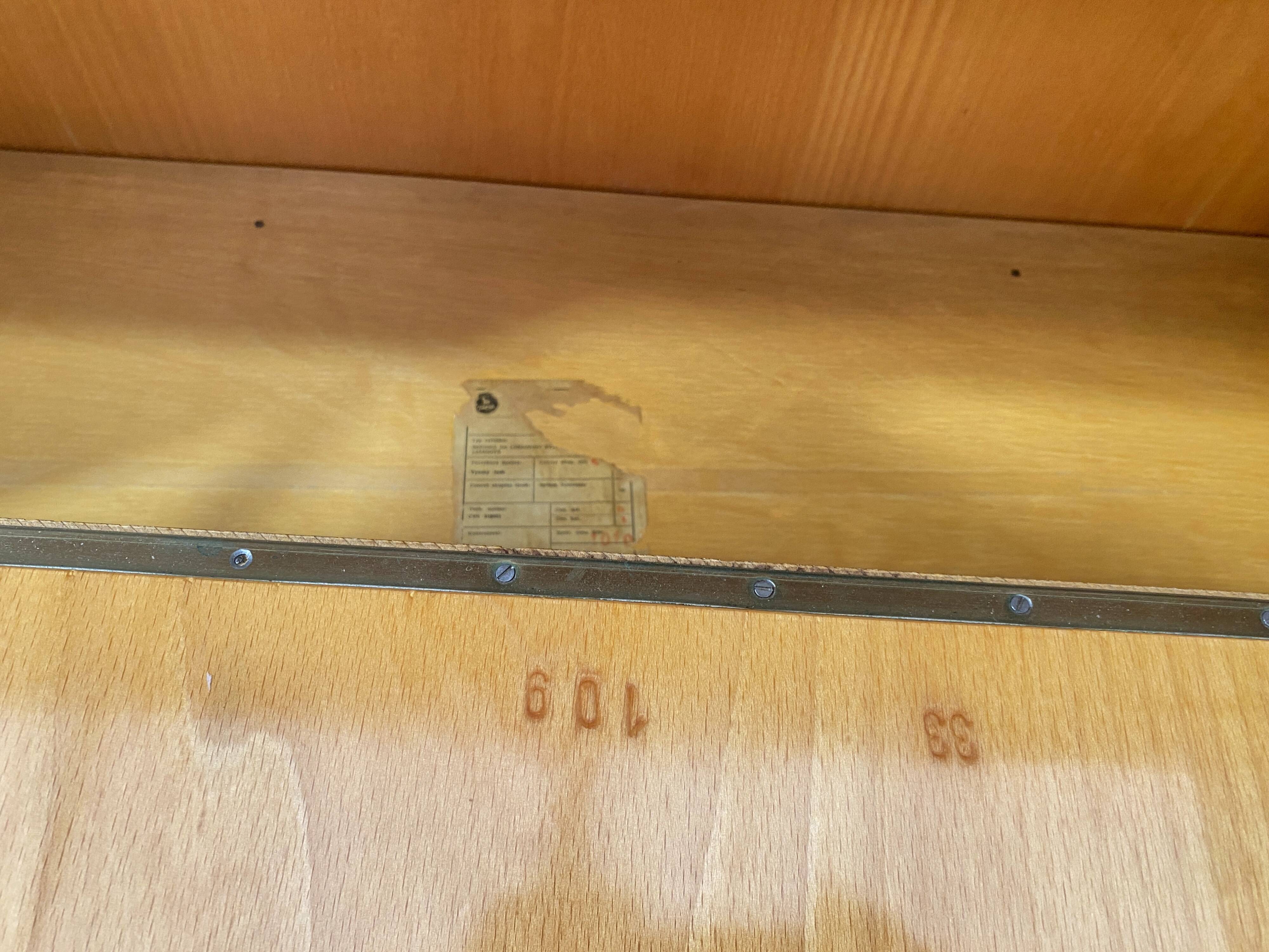 Commode vintage en bois de frêne par F.Jirák pour Tatra, 1960, Tchécoslovaquie