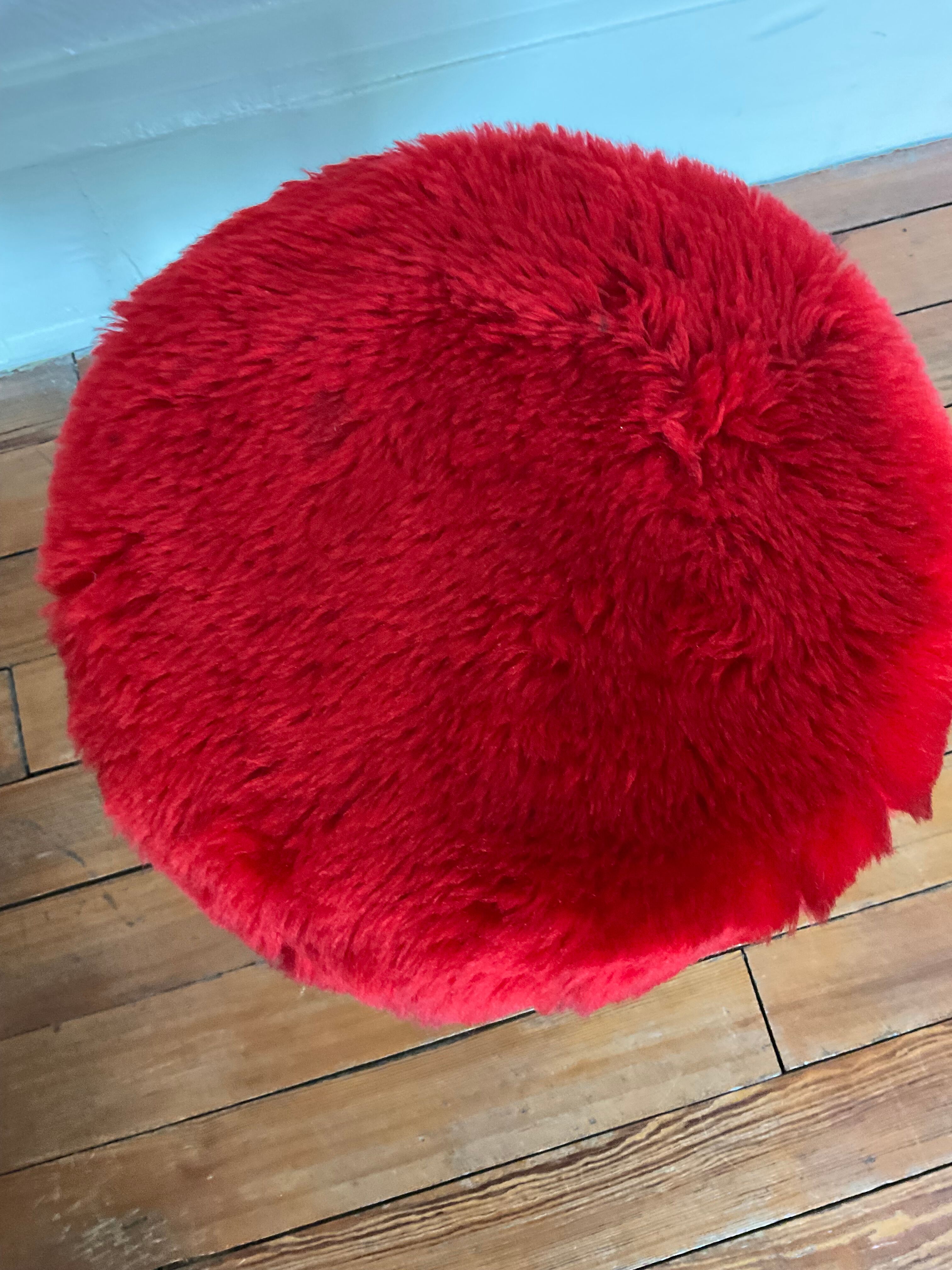 Moumoute tripod stool
