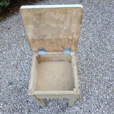 Shoeshine stool