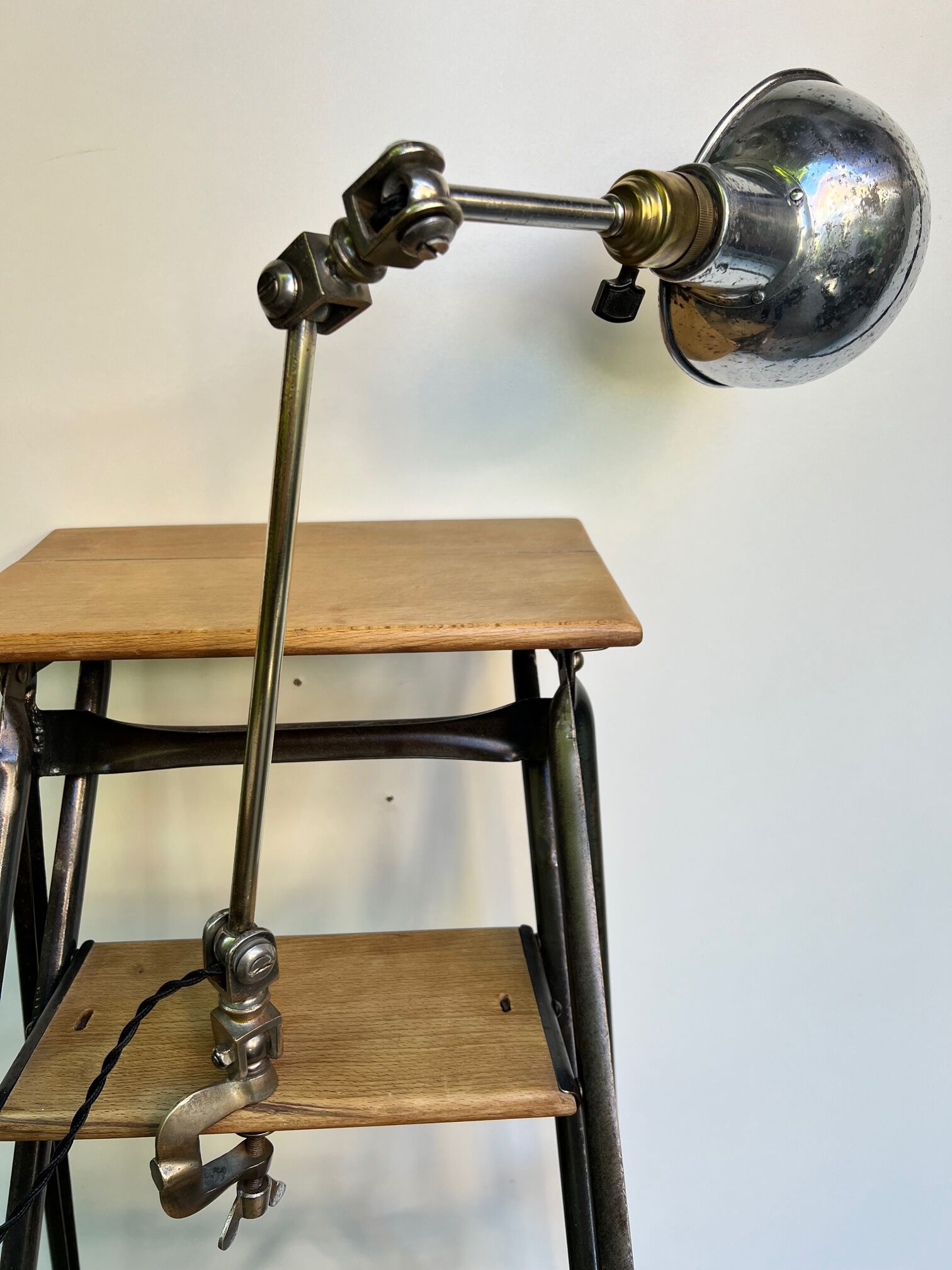 Lampe articulee 1900 atelier Paris orfevrerie