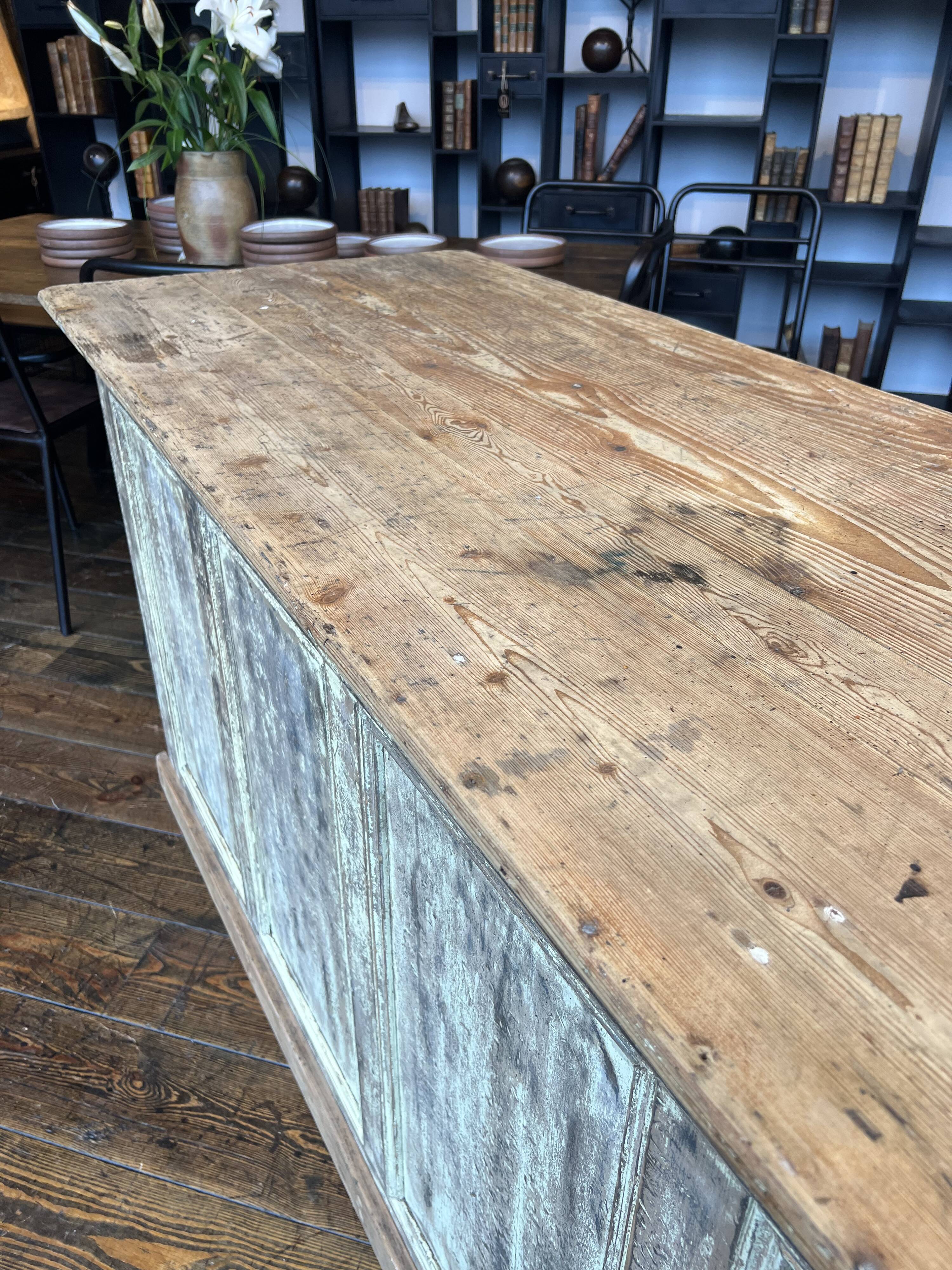 Double-sided locker craft furniture