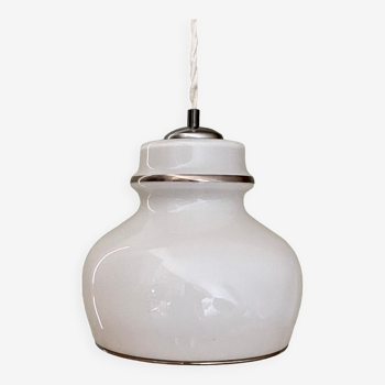 Suspension globe vintage XXL en opaline blanche liserés argentés