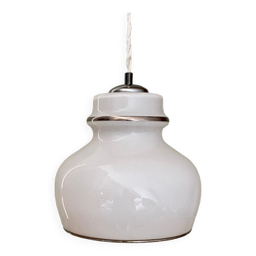 Suspension globe vintage XXL en opaline blanche liserés argentés