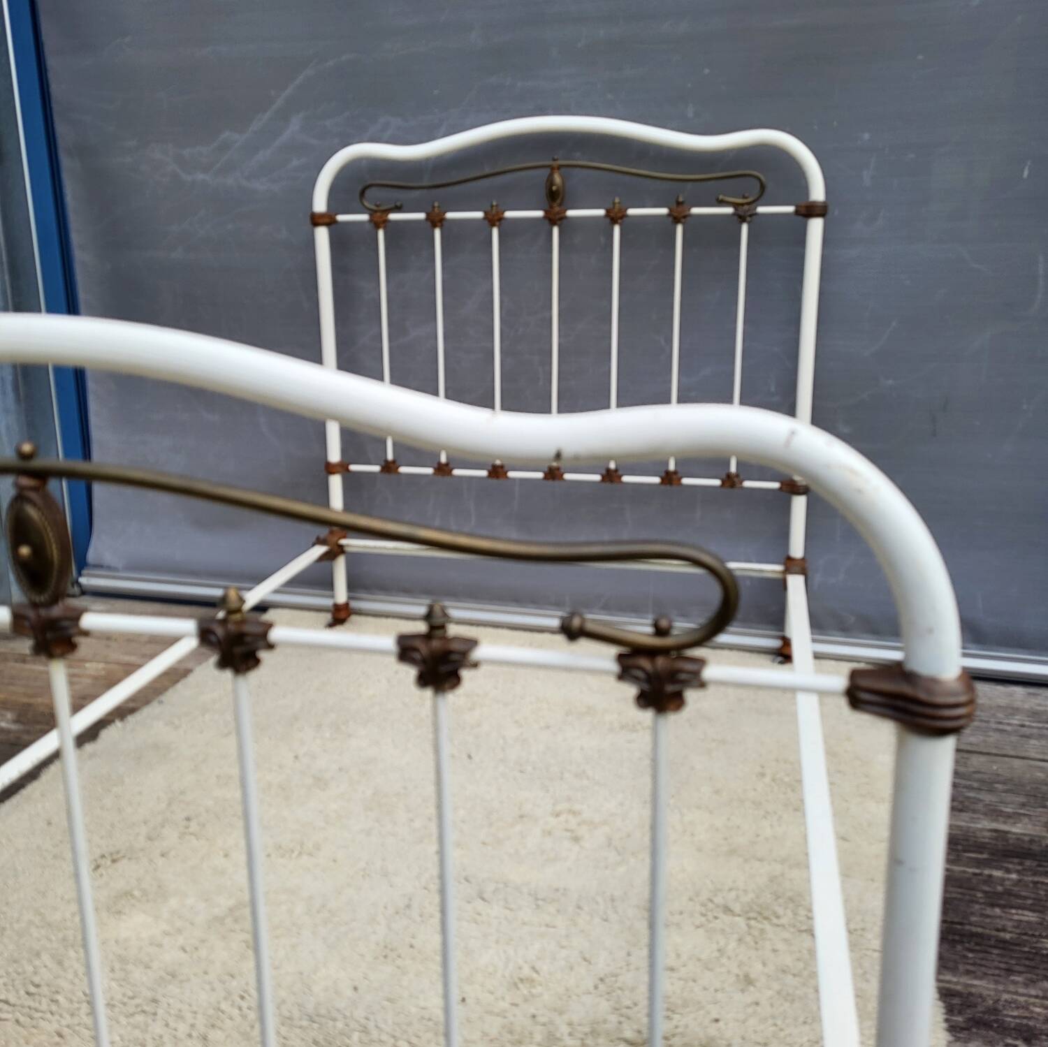 Art Deco Accolade Bed on Casters 190x120