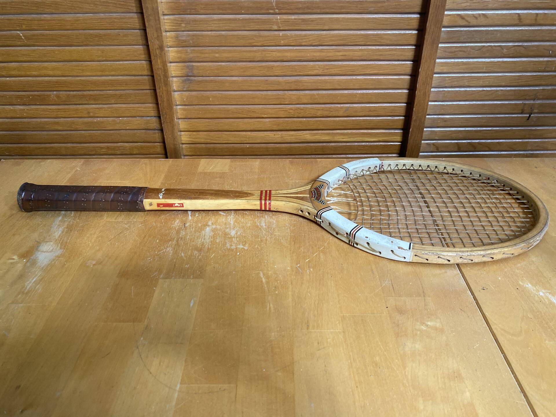 Raquette tennis ancienne dunlop maxply bois + protection sport vintage