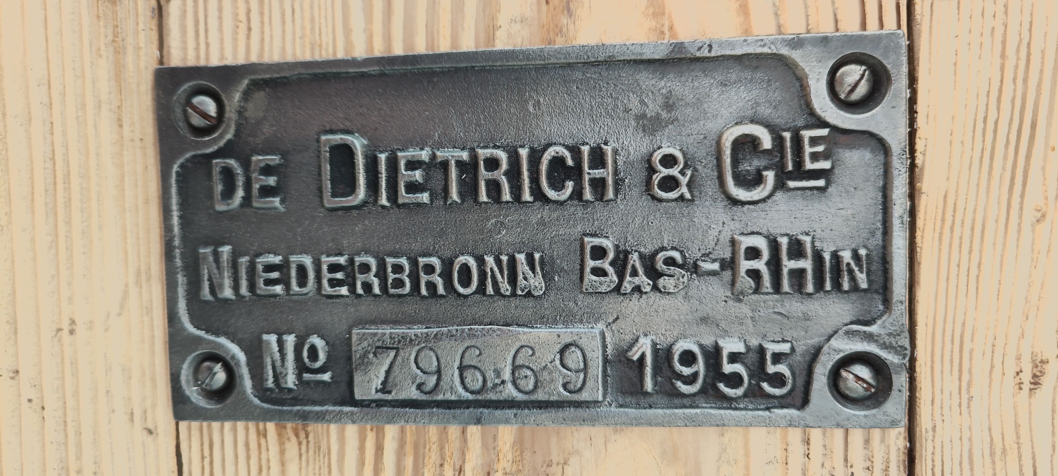 Carpenter's workbench