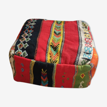 Berber pouf boujaad vintage 60cm by 60cm by 25cm
