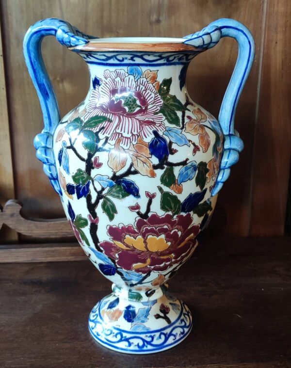 Ancien vase Gien modèle pivoine